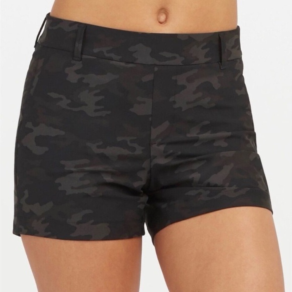 SPANX Sunshine Shorts 6” Gray Black Camo Pull-On 4 Way Stretch UPF Quick Dry XL - Picture 2 of 12